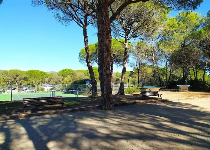 Ideal Raphael Piscine Clim Parking Saint-Raphaël
